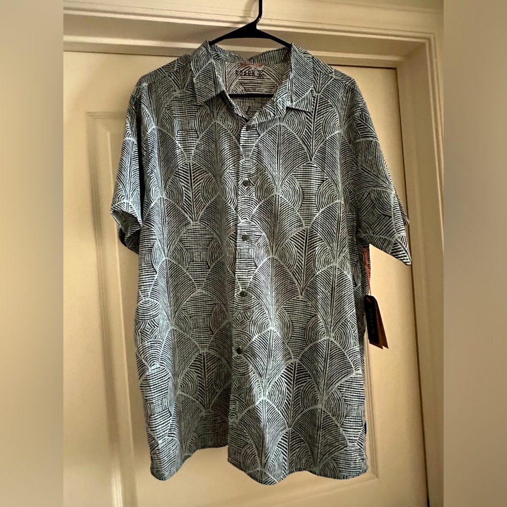 Men’s Roark button up shirt large